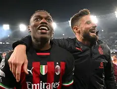 包含利物浦成功晋级，将在下一轮对阵拜仁慕尼黑的词条