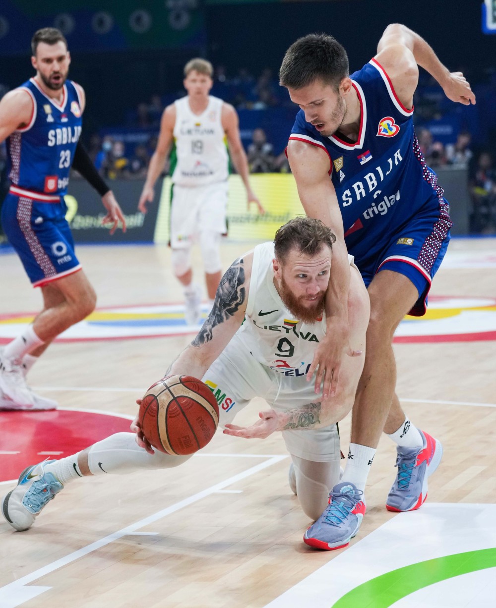 塞尔维亚队豪取三分，晋级希望大增的简单介绍