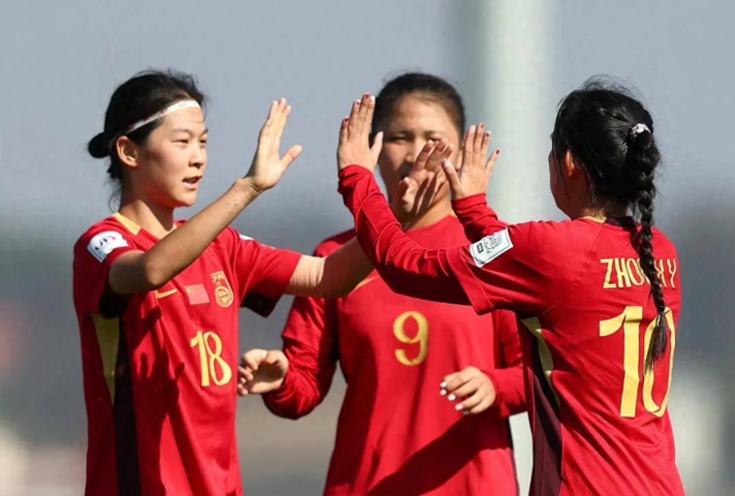 包含期待：女足比赛大师杯赛事瓜分五大洲的词条