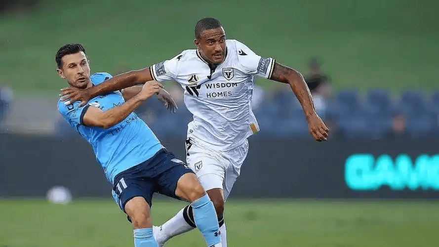 门兴格拉德巴赫新援表现抢眼，立即取得主力位置