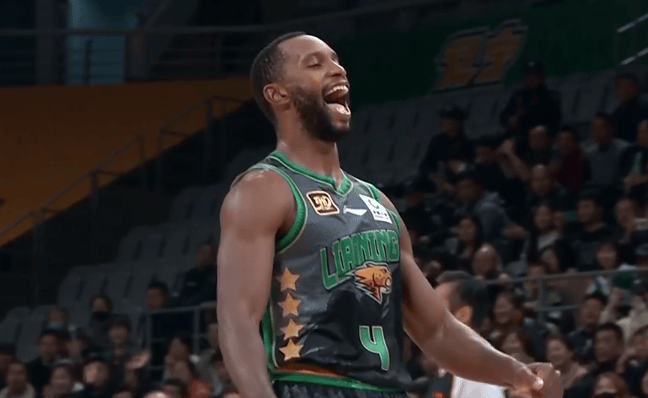 奥莱斯特拉击败皇家贝蒂斯，豪取三分的简单介绍