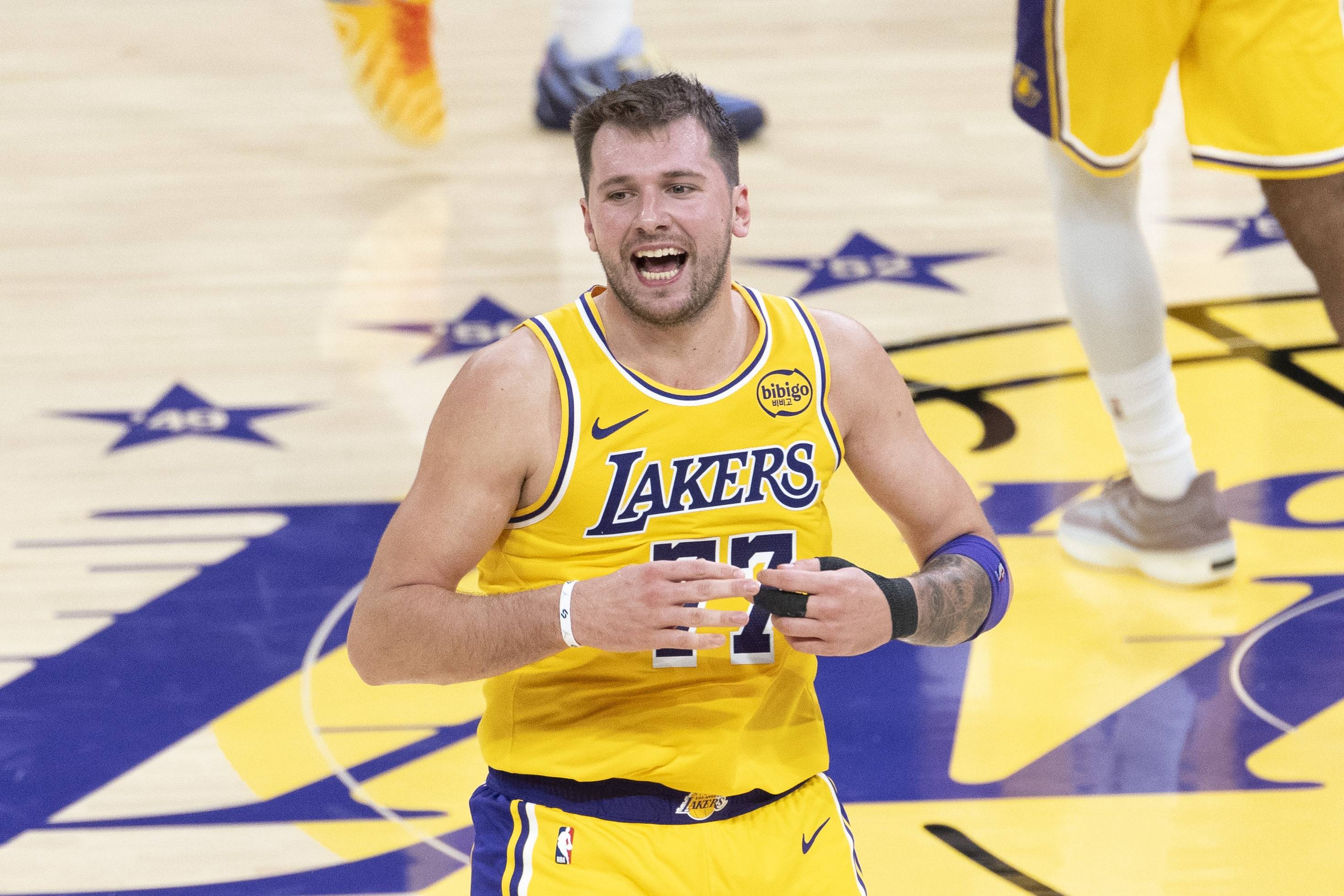 NBA悍将遭遇伤病困扰,球队前景蒙上阴影的简单介绍 NBA悍将遭遇伤病困扰,球队前景蒙上阴影的简单介绍